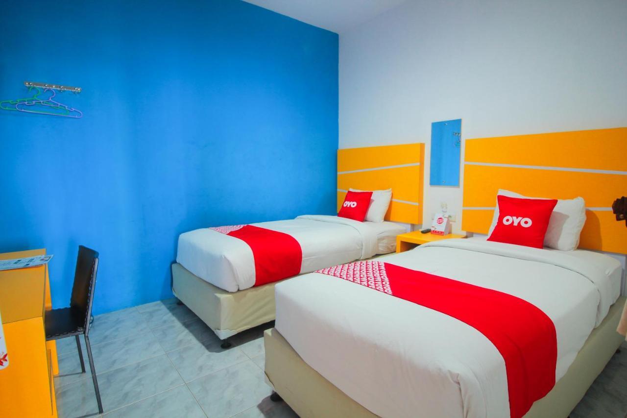 Hotel Oyo 1825 Marcopolo Pekanbaru